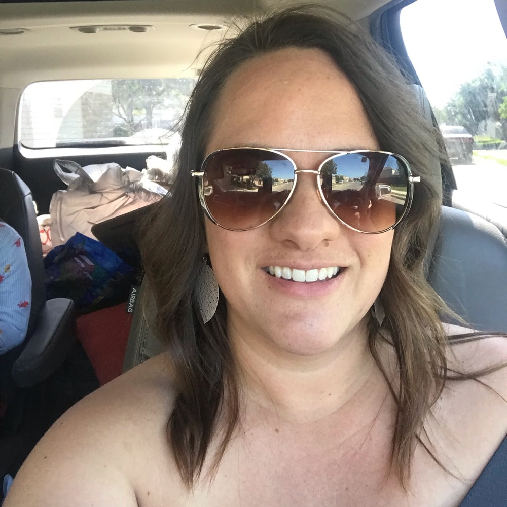 Meet your Posher, Stephanie